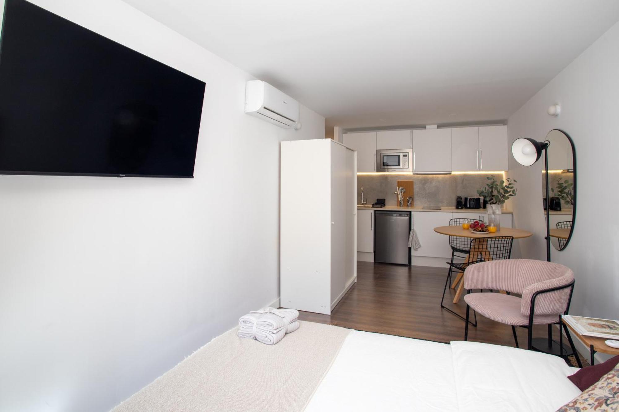 Soho Design Studios Ramblas Apartment *